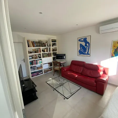 Rez-de-villa Climatise Avec Jardin Et Parking Apartmán
